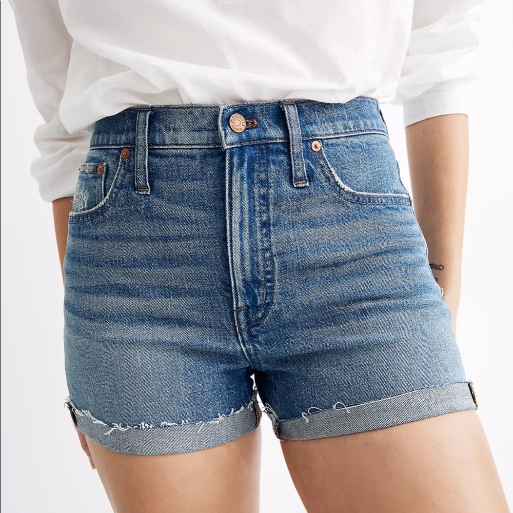 High-Rise Denim Shorts in Malden Wash